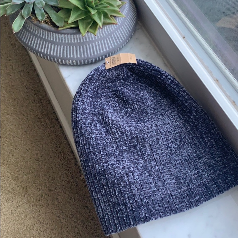 🆕 American Eagle beanie hat